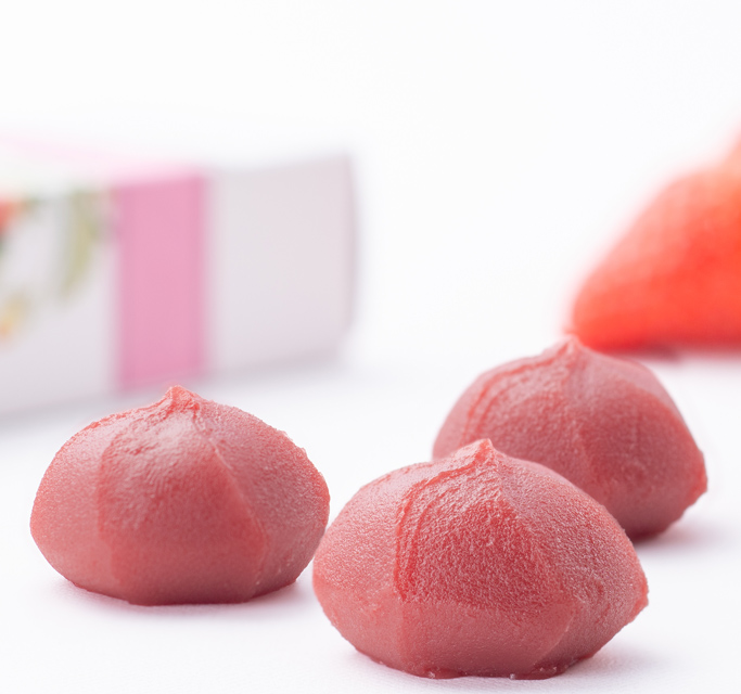 「燦いちご餅」の写真